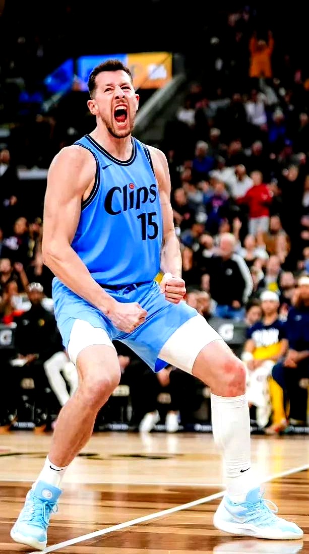 企鹅直播-NBA快船交易第2步：正式裁掉中锋尤班克斯&amp;度过澄清期将加盟国王(快船交易最新队员名单)